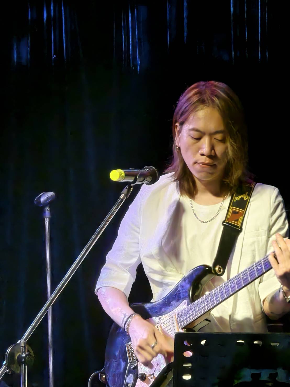 小偉